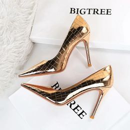 Boots Women's Luxury Vintage Sexy High Heels Metal Stone Pattern Stiletto High Heel Women's Exquisite Pumps Pointed Toe Shoes