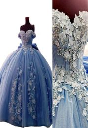 2021 Light Blue Quinceanera Dresses Ball Gown Off Shoulder Lace Crystal Beads Pearls With Flowers Tulle Plus Size Sweet 16 Party P5609475