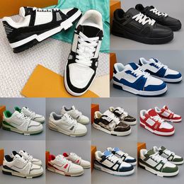 2024 Designer Sneakers Casual Shoes Trainer Black White Panda Men Women Fashion Low Top Platform Letter Rubber