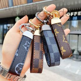 Keychains & Lanyards Designer Fashion L Flower Brand 2021 Luxury Men's Waist Buckle Leather Presbyopia Keychain Pendant Car Key Chains Ring For Couple Gift G7