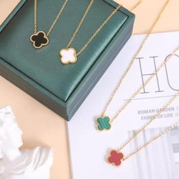 Classic 18K Gold Plated Necklaces Luxury Designer Necklace Four-leaf Clover Cleef Fashion Pendant Necklace Wedding Party Jewelry High Quality Jewelry