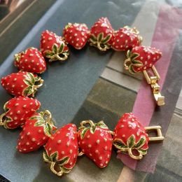 Link Bracelets Vintage Sweet Enamel Glaze Colored Strawberry Grain Fruit Bracelet Clasp