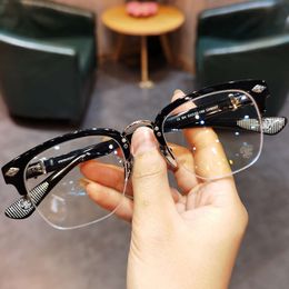 Designer Ch Cross Glasses Frame Chromes Brand Sunglasses New Eyeglass for Men Women Trendy Retro Plate Large Myopia Heart Luxury High Quality Frames 2024 Vgon