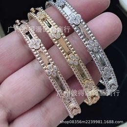 Designer Luxury 18k Gold Van Clover Bracelet with Sparkling Crystals and Diamonds Ultimate Symbol of Love and Protection a Perfect Gift for Women Girls Uop0