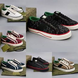 Tennis 1977 Casual Shoes Luxurys Designers Mens Shoe Italy Green And Red Web Stripe Rubber Sole Stretch Cotton Low Top Men Sneakers 40-46