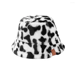 Berets Warm Leopard Print Cow Pattern Girl Lamb Plush Casual Style Female Hats Korean Caps Flannel Bucket Hat Pure Colour