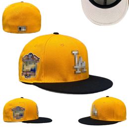 Newest Men Foot Ball Fitted Hats Fashion Hip Hop Sport On Field Football Full Closed Design Caps Cheap Men Women Cap Mix R-6