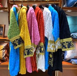 Mens Designer Luxury classic cotton bathrobe men women brand sleepwear kimono warm bath robe home wear unisex bathrobes klw145