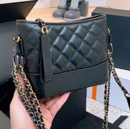 Designer Gabrielle Shoulder Bags Black White Luxury Caviar Leather Quilted Gold Metal Hardware Chain Crossbody crossbody bag