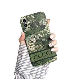 Cell Phone Cases Herbarium Flowers Designer Phone Case for iPhone 15 Pro Max 14 Pro Max 15Pro 14Pro 13 13Pro 12 11 ProMax Cover Fashion Letter Tiger Nature Print Y92X