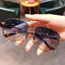 Designer Ch Cross Glasses Frame Chromes Brand Sunglasses New for Men's Women's Trendy Fashion Large Resistant Heart High Quality Eyeglass Frames 2024 F20a