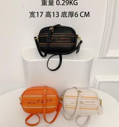 New Women's Camera Bag Trend Fashion Relievo Small Square Bag Shoulder Crossbody All-Matching Women's Embroidered Bags
