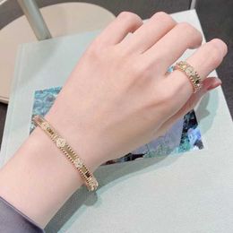 Designer Luxury 18k Gold Van Clover Bracelet with Sparkling Crystals and Diamonds Ultimate Symbol of Love and Protection a Perfect Gift for Women Girls Cgnc