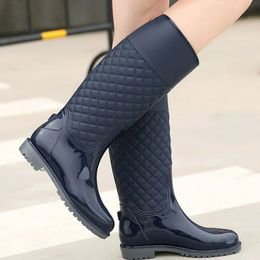 Women Rain Boots Lady Rain Water Shoes Ourdoor Rainboots Italianate Pvc Rubber Rainboots Lady Waterproof Shoes 231228