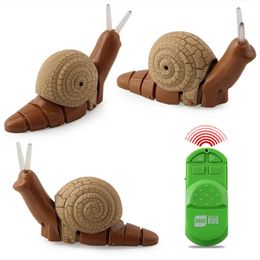 RC Electric Remote Control Toy Animal Insects Realistic Snail Vehicle Halloween Pranks Joke Kids Adult Gift Toys Robot 231229