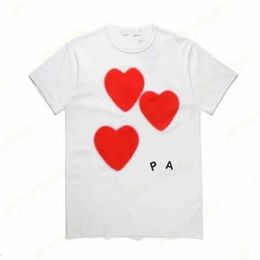 Fashion Mens Play t Shirt Cdg Designer Hearts Casual Womens Des Badge Garcons graphic tee heart behind letter on chest t-shirt ch15