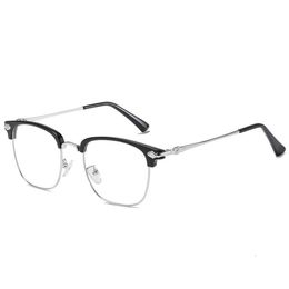 Designer Ch Cross Glasses Frame Chromes Brand Sunglasses for Women New Eyeglass Fashionable Business Metal Flat Mirror Heart Men Luxury High Quality Frames Kjr5