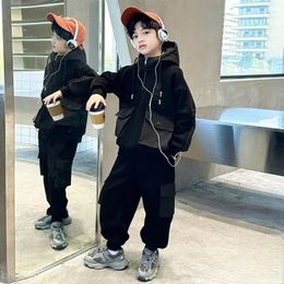 Clothing Sets Boys' Autumn And Winter Set 2023 Handsome Black Fashion Plush Children's Hooded Top Pants 2 Piece Casual