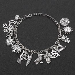 Charm Bracelets Halloween Bracelet Rich Pendantl Star Moon Horror Spider Magic Broom Punk Christmas Women's Jewelry272K