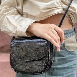 women leather bag designer mini saddle shoulder bags designer woman bag classic postman metal letter messenger bags flap crossbody bags crocodile smooth pattern