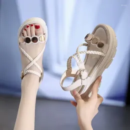 Sandals 2023 Sandal Female Summer Wearing Glitter Students Soft Soled Open Toe Roman Shoes Korean Version Large Size Women