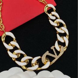 Gold Personalised women earring hoop full diamonds V letter Sign simple circle earring stud fashion exaggerated necklace Designer 311Q