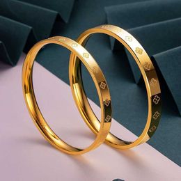 Designer Jewelry Luxury Bracelet VanCa Kaleidoscope 18k Gold Van Clover Bracelet with Sparkling Crystals and Diamonds Perfect Gift for Women Girls D1TU