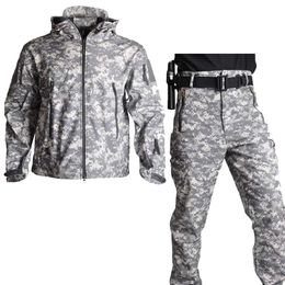 Giacche Giacca tattica Soft Shell Giacca da uomo impermeabile Giacca a vento Uniforme militare Airsoft Outfit Camo Army Military Jacket Abbigliamento da caccia