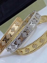 Designer Jewelry Luxury Bracelet VanCa Kaleidoscope 18k Gold Van Clover Bracelet with Sparkling Crystals and Diamonds Perfect Gift for Women Girls 936J