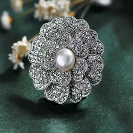 Vintage Pearl Rhinestone Flower Brooch Pin Silver-plate Alloy Faux Diament Broach for bridal wedding costume party dress Pin gift 311Y