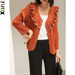 Women's Jackets YUDX Miyake Pleated Coat Design Style Fashionable Ear-edge Single-breasted V-neck Short Top 2024 Autumn And Winter