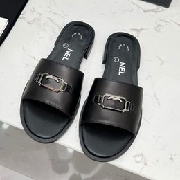 Classic Double Letter Luxury Women Designer Slippers French Brand Fashion New Metal Buckle Ladies Sandals Dress Shoes High Quality Expensive Lady Flat Bottom Mule