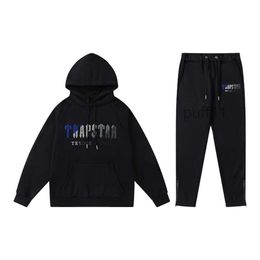 Trapstar Mens Hoodie Tracksuit Womens Set Designer Embroidery Letter Luxury Black White Grey Rainbow Colour Summer Sports Fashion Cotton Cord Short Sleeve Appa NG35