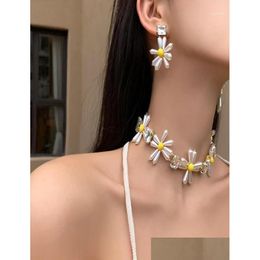 Pendant Necklaces Mengjiqiao Korean Fashion Yellow Pearl Flower Choker Necklace For Women Girls Elegant Metal Crystal Pendants Party Dhhte