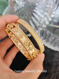 Designer Jewelry Luxury Bracelet VCF Kaleidoscope 18k Gold Van Clover Bracelet with Sparkling Crystals and Diamonds Perfect Gift for Women Girls KXVG