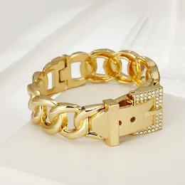 Bangle SOAR EAST Alloy High End Light Luxury Chain Buckle Belt Shape Bracelet For Women Trendy Bangles Fashion Jewellery Accessories