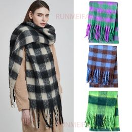 Luxury Cashmere Women Plaid Scarf Winter Warm Shawl and Wrap Bandana Pashmina Long Tassel Female Foulard Thick Blanket 231229