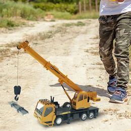 Kids 1 24 Remote Control Truck Crane Toys Rechargeable RC Lift Simulation Engineering Children's Toy Model Rc Car Gift 231229