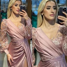 Dusty Rose Mother of the Bride Gowns Plus Size V Neck Long Sleeves Lace Elegant Gorgeous Mother's Dress Split Elastic Satin Formal Evening Gowns M146