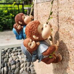 Garden Decorations Creative Resin Cute Parent-Child Animal Big Mouth Monkey Climbing Tree Decor Courtyard Outdoor Landscape Crafts Ornaments