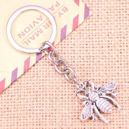 Keychains 20pcs Fashion Keychain 26x25mm Bee Bug Pendants DIY Men Jewelry Car Key Chain Ring Holder Souvenir For Gift