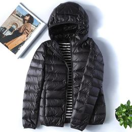 Jackets Autumn Winter Women Ultralight Thin Down Jacket White Duck Down Hooded Jackets Female Warm Coat Down Parka Portable Outwear