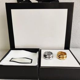 Top Luxury Designer Ring 18k Gold Lover Couple Wedding rings Couple Interlocking Fashion Simple Jewellery Supply282I