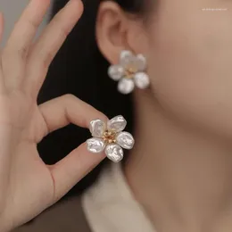 Stud Earrings Arrival Fashion Round Metal Women Classic French Retro Baroque Flower Women's Unique Sweet Jewellery