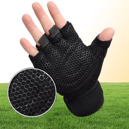 Men Women Half Finger Fitness Gloves Weight Lifting Gloves Protect Wrist Gym Training Fingerless Weightlifting Sport Gloves5496053