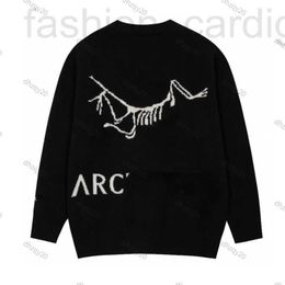 Men's Sweaters designer Arc Sweater Designer Jacket Autumn Winter V-Neck Knitted Cardigan Back Jacquard Letter Warm Sweatshirt mens and womens Casual Shirt Coat KLZD