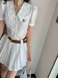 Basic & Casual Dresses Designer 23 Summer Small V Lapel Embroidered Letter Women's White Dress 100 Ruffle Short Skirt with Metal Buckle Belt K0JI