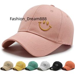 2022 Men's and women's fashion trend Four Seasons hat Korean smiling face Hat sun-proof baseball cap sports leisure peaked cap