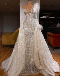 Exquisite Ball Gown Wedding Dresses One Long Sleeve V Neck Sequins Feather Applique Beads Detachable Train Bridal Gowns Plus Size Custom Made Vestido de novia