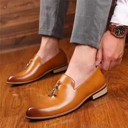 Boots Coslony Mens Wedding Dress Shoes Leather Brand Pointed Toe Leather Business Men Casual Soft Formal Men Original Shoes